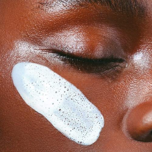 DOUX NETTOYANT MOUSSANT HYDRATANT Peaux normales à sèches