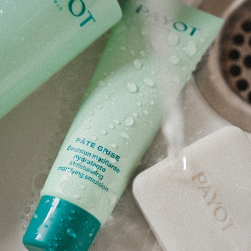 PÂTE GRISE Émulsion matifiante hydratante