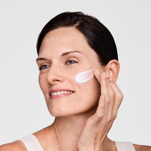 DAYWEAR  Crème Hydratation 24h Multi-Protection SPF 15