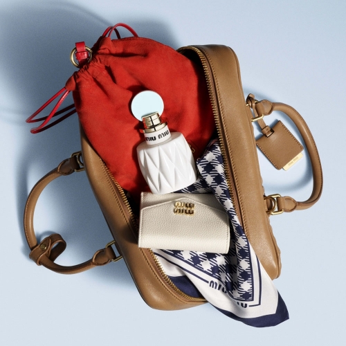 FLEUR DE LAIT Eau de parfum fruitée, florale et ambrée pour femme