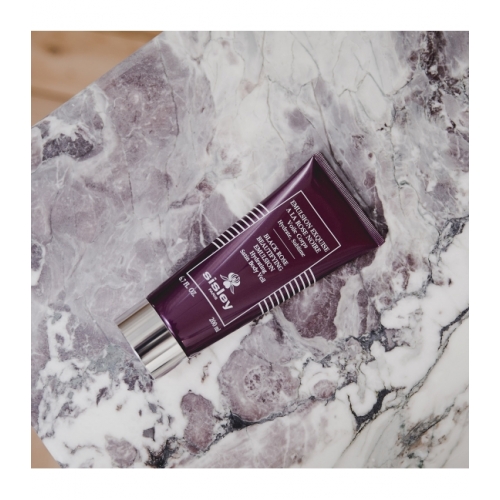 EMULSION EXQUISE A LA ROSE NOIRE Soin corps ultra-hydratant et sublimateur