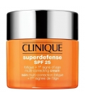 SUPERDEFENSE SPF 25 - SOIN MULTI-CORRECTION FATIGUE + 1ERS SIGNES DE L'ÂGE Peaux sèches à mixtes